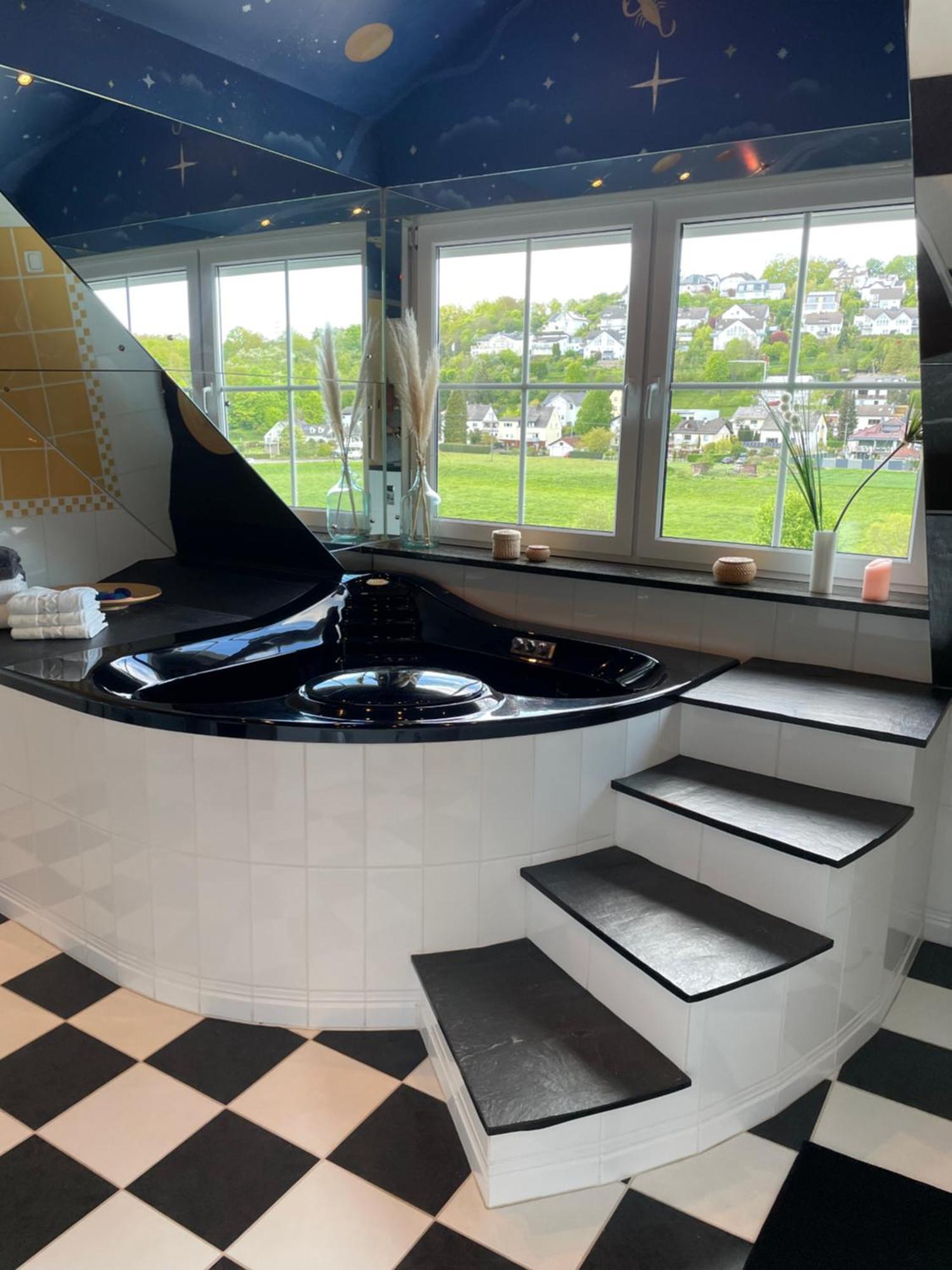 Ferienwohnung Riverside Resort Idyllisch Direkt An Der Lahn Diez Εξωτερικό φωτογραφία